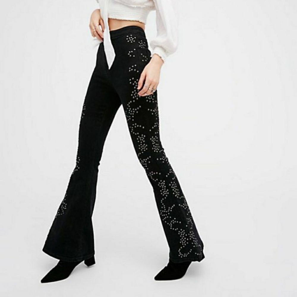 Free people Love Forever studded jeans 🖤